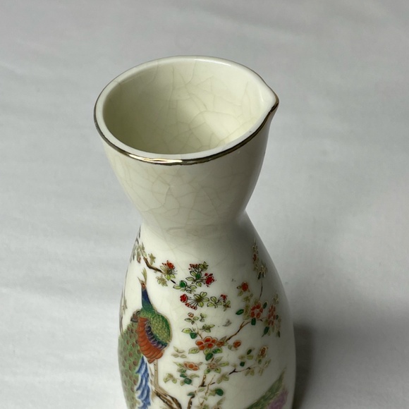 Artmark Vintage Oriental Sake Pitcher - Made in Japan -Peacock Floral Porcelain - Picture 5 of 6
